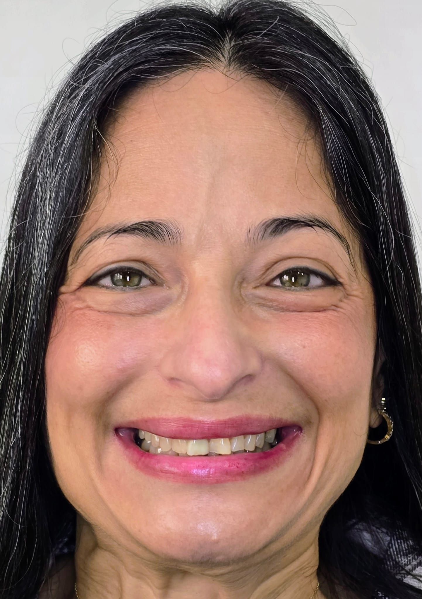 נויה לפני